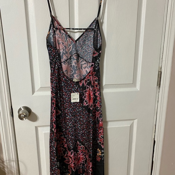 Free People Slip Dress, Your Better Side NWT - So Beautiful! - Picture 7 of 9
